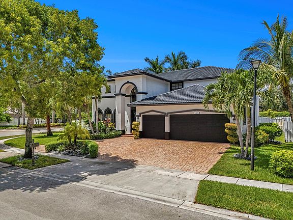2nd image of 1202 NW 141st Avenue