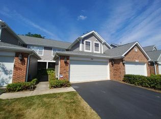 108 Stevens Dr, Schaumburg, IL 60173