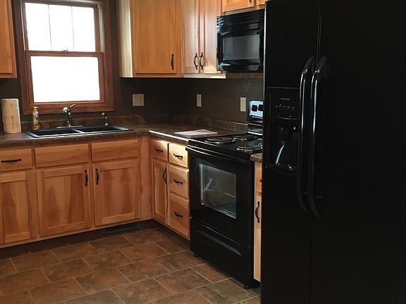 4th image of 1326 Central Park St