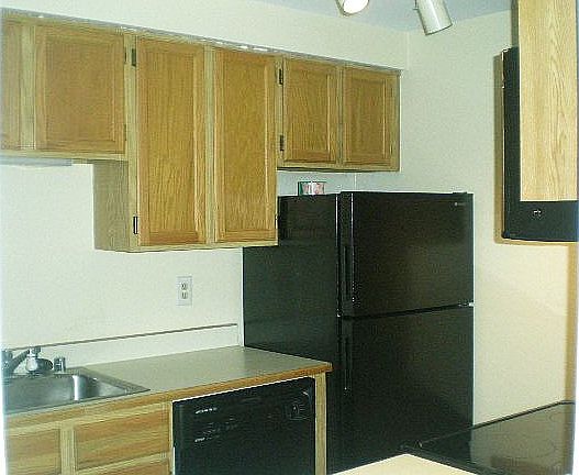 2nd image of 12040 96th Ave NE APT 111