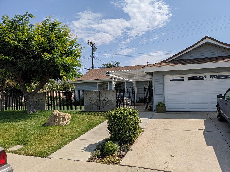 1st image of 211 Blanchard Ave