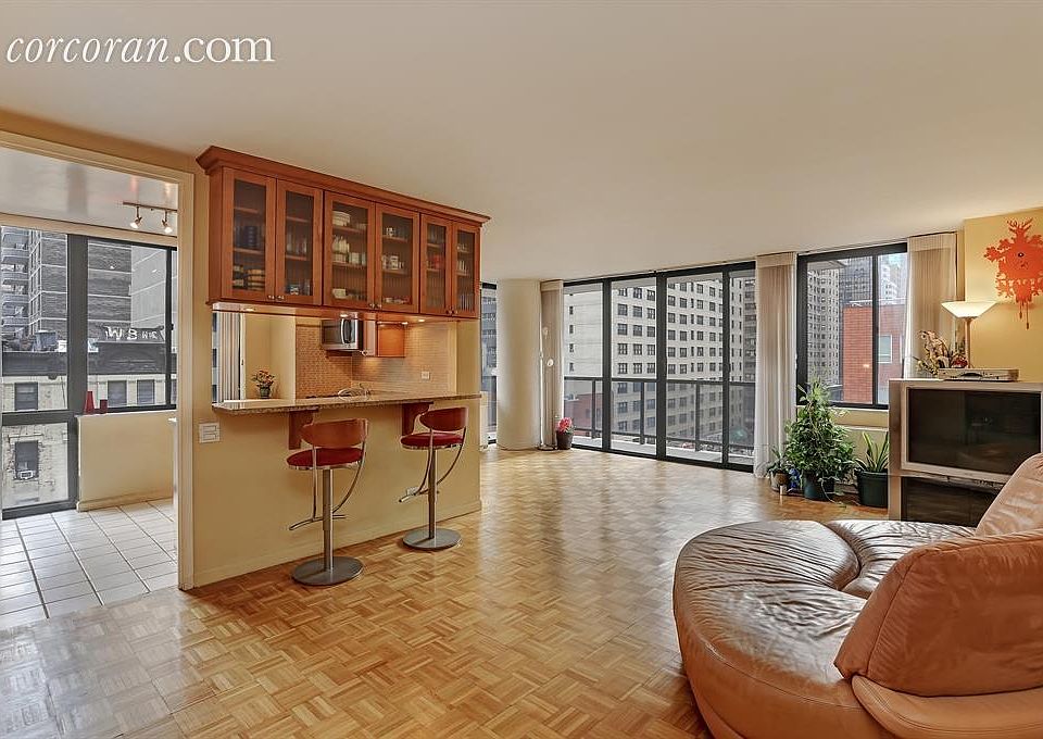 1st image of 255 E 49th St APT 7D