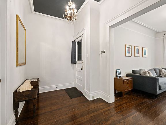 3rd image of 2100 N Hudson Ave APT 1
