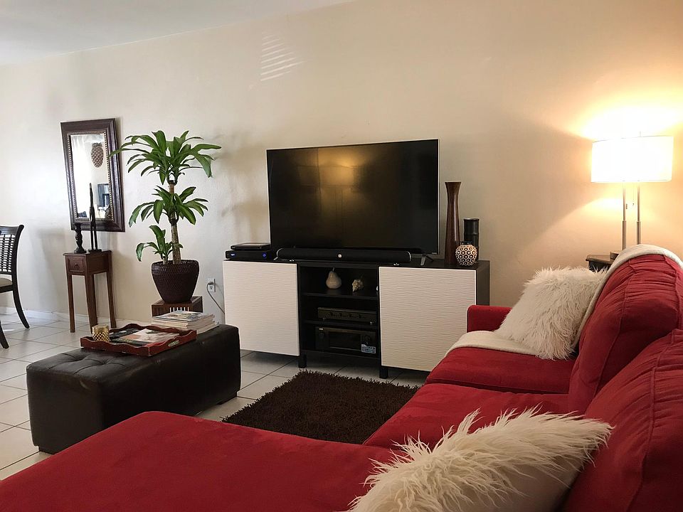 1st image of 1509 NE 5th Ct #1