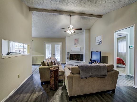 4th image of 848 Harvest Glen Dr