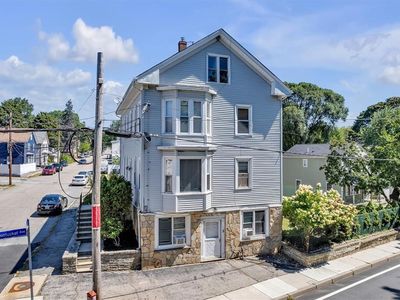 1 Metcalf Ave, North Providence, RI, 02911