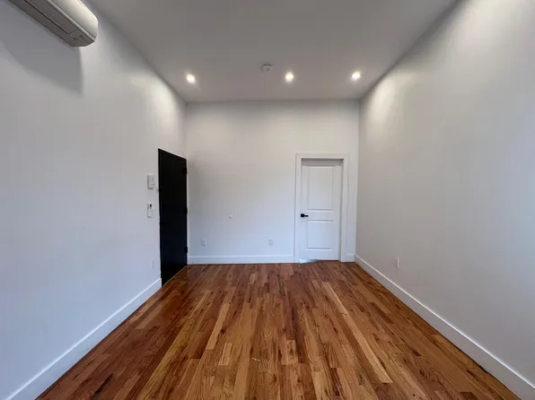 227 Clinton Ave APT 3L, Jersey City, NJ 07304