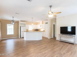 123 FOLKLORE Drive, Satsuma, FL 32189