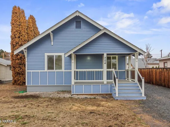 704 S 8th Ave, Yakima, WA 98902