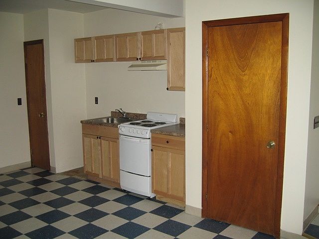 1st image of 17 Daniele Ln APT 38