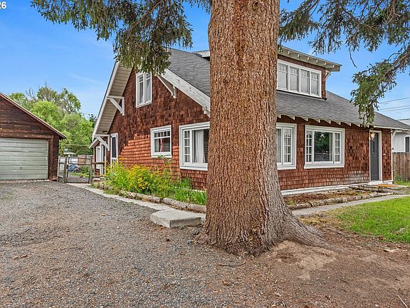 2nd image of 608 SW 2nd St