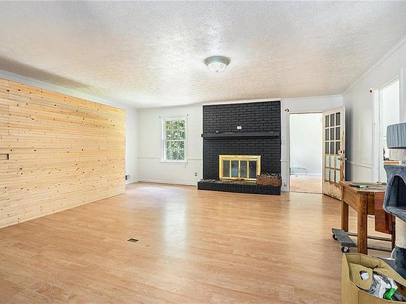 2nd image of 2358 Cannon Hill Rd SW