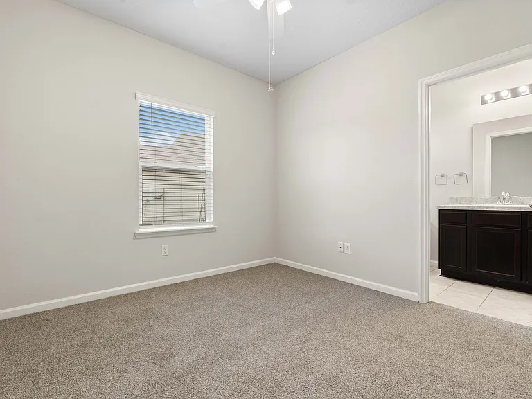 5556 Kellar Cir — Photo 54