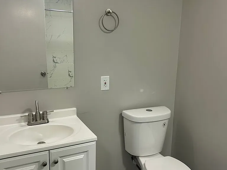 Austin Manor Apartments — Photo 28