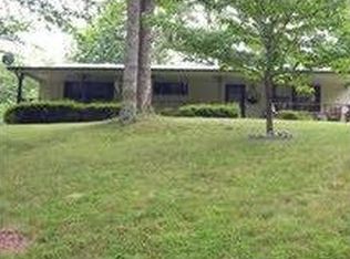 213 Carmley Rd, Vonore, TN 37885