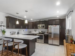 2 Radio Ave APT C12, Secaucus, NJ 07094