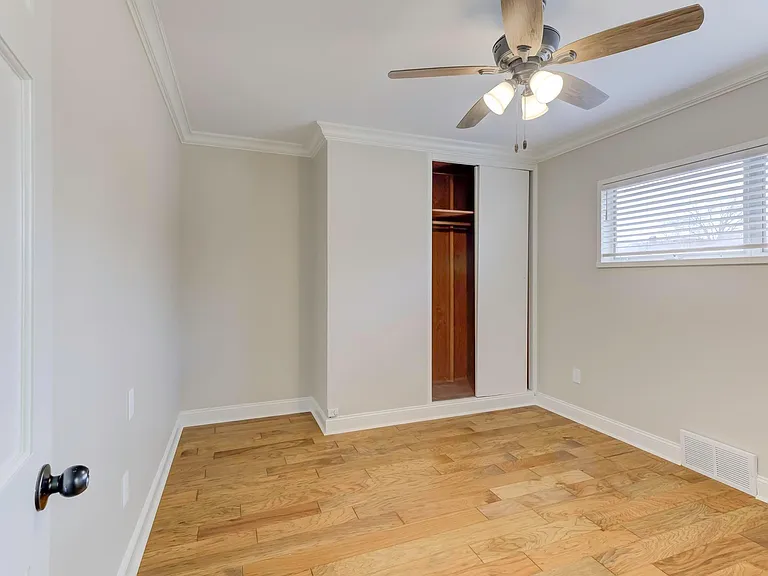 464 S White Station Rd — Photo 27