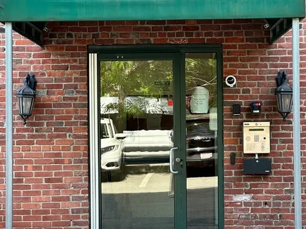 170 Oxford St Unit 504, Lynn, MA 01901