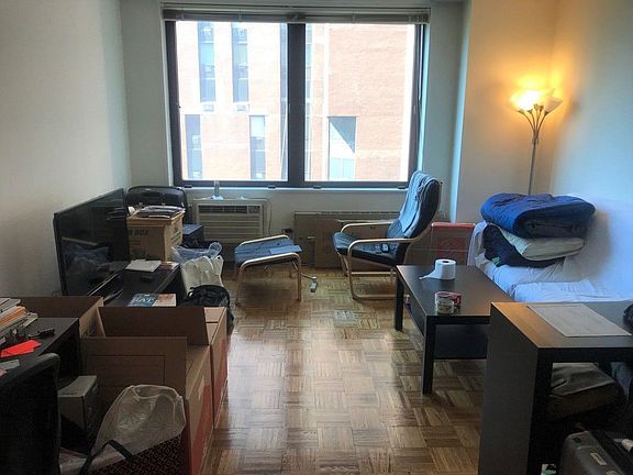 3rd image of 1641 3rd Ave APT 13B