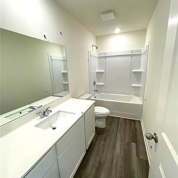 24 Rowlett Pl — Photo 10