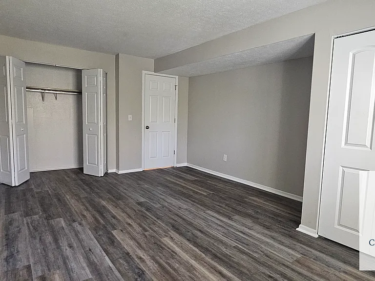 216 Moore Rd #4 — Photo 6