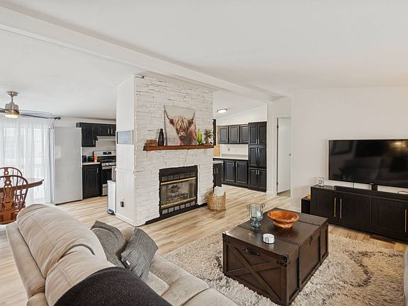 5th image of 5552 Plumeria St #185