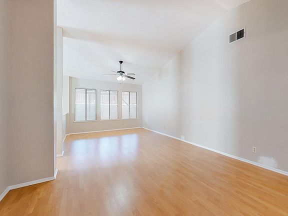 4th image of 8668 Fuente Ave