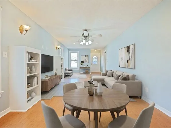 5996 T C Walker Rd, Gloucester, VA 23061