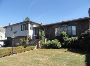 4 Willow Ter, Swampscott, MA 01907