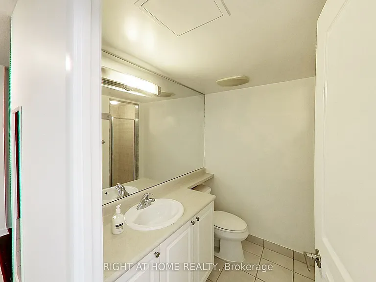 18 Yonge St #1813 — Photo 6