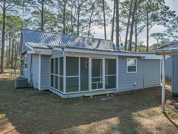 5th image of 68 Suwannee Ave