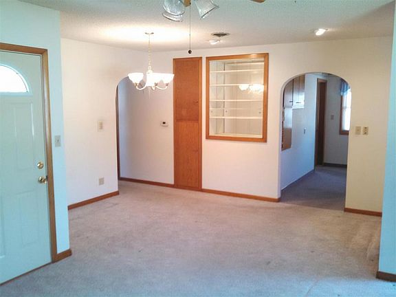 3rd image of 3115 Avenue I