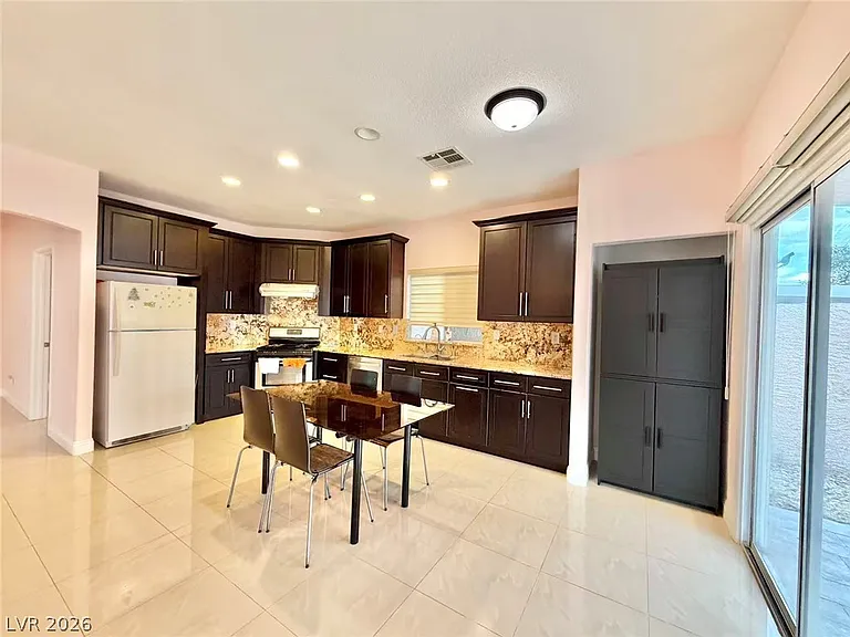 7957 Sky Birch Ct — Photo 10