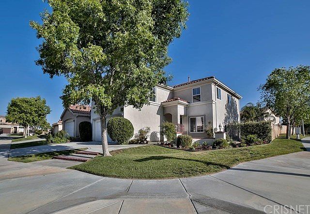 1st image of 28226 Somerset Ct