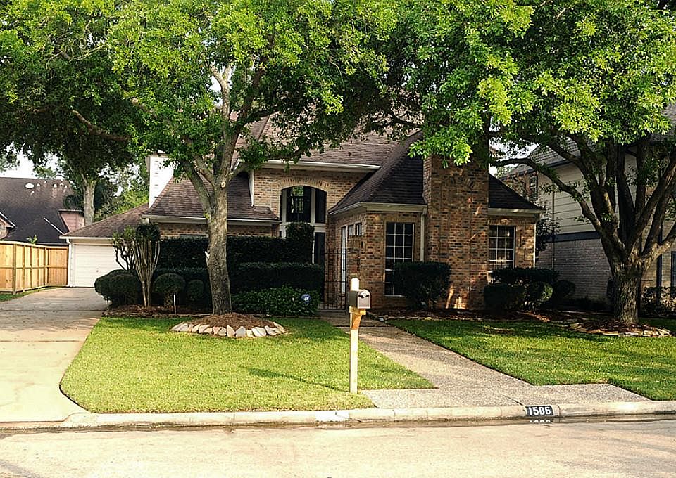 2nd image of 1506 Hoveden Dr