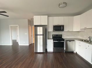 7441 N Rogers Ave #2N, Chicago, IL 60626
