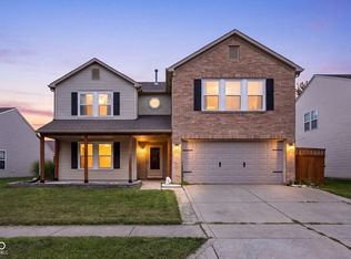 10255 Lothbury Cir, Fishers, IN 46037