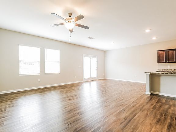 4th image of 3825 Newbury Place Dr