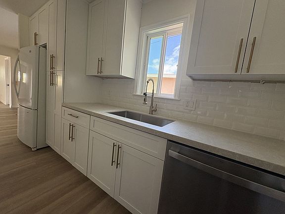 4th image of 3512 Luna Ave