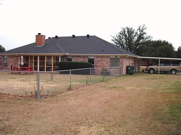 3rd image of 301 Odessa Dr