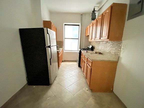 2nd image of 772 Saint Nicholas Ave #40A