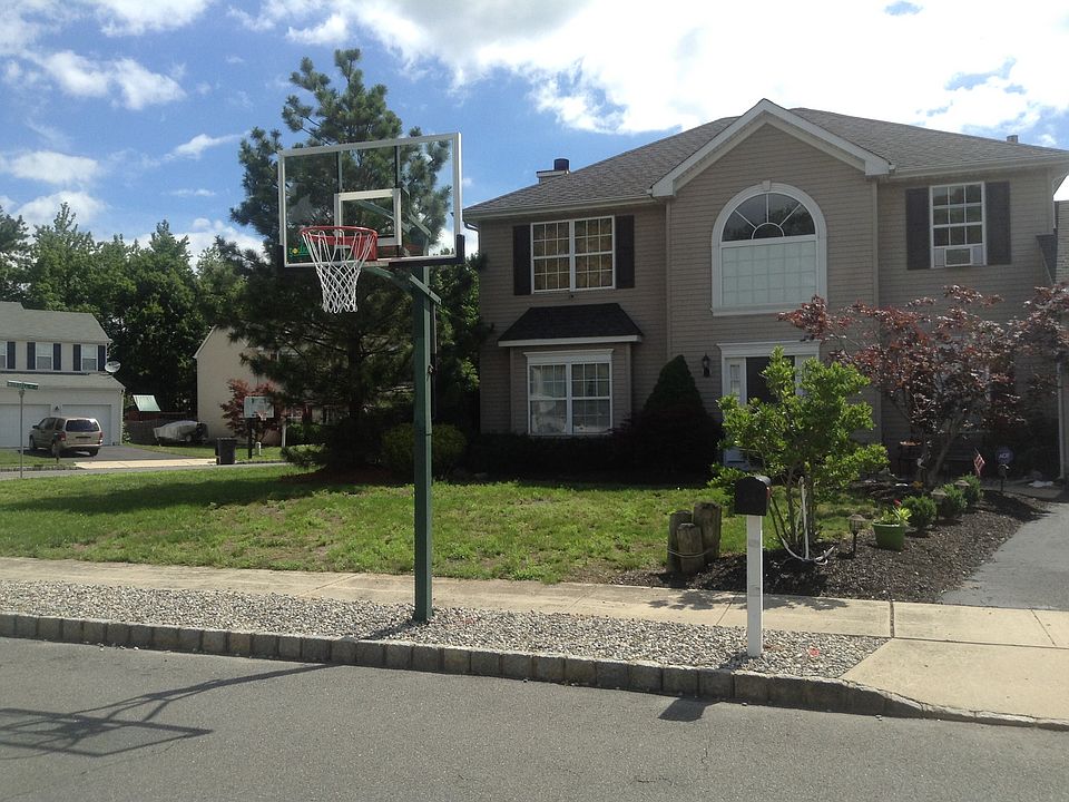 2nd image of 11 Bettys Ln