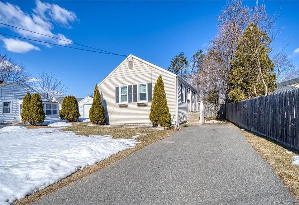 1st image of 76 Suffolk Dr