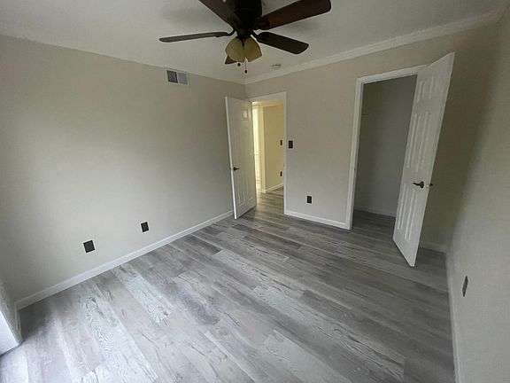 2nd image of 802 W Maryland Ave APT D