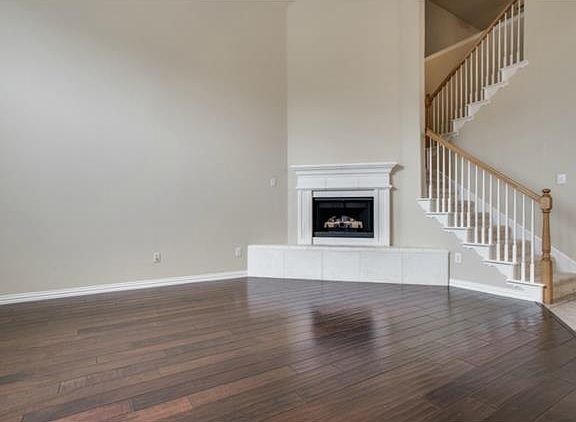 4th image of 11120 Elizabeth Ave