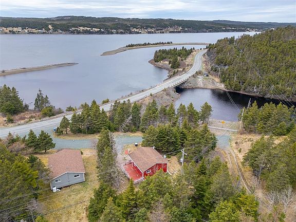 4th image of 122 Main Road