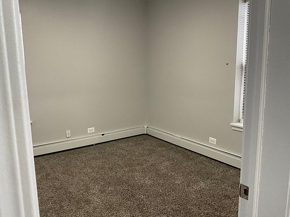 3rd image of 6450 S Kenwood Ave APT 304