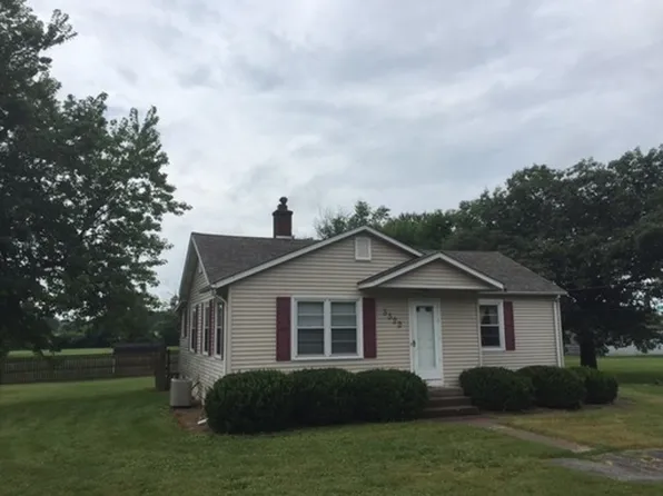 3322 38th Ave, Moline, IL 61265