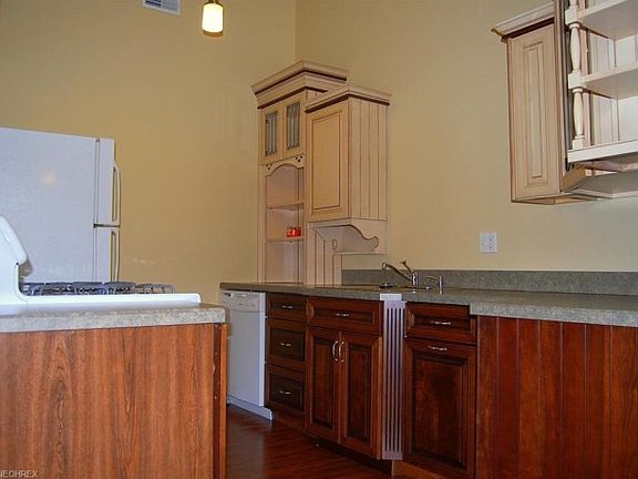 2nd image of 21860 River Oaks Dr #G4