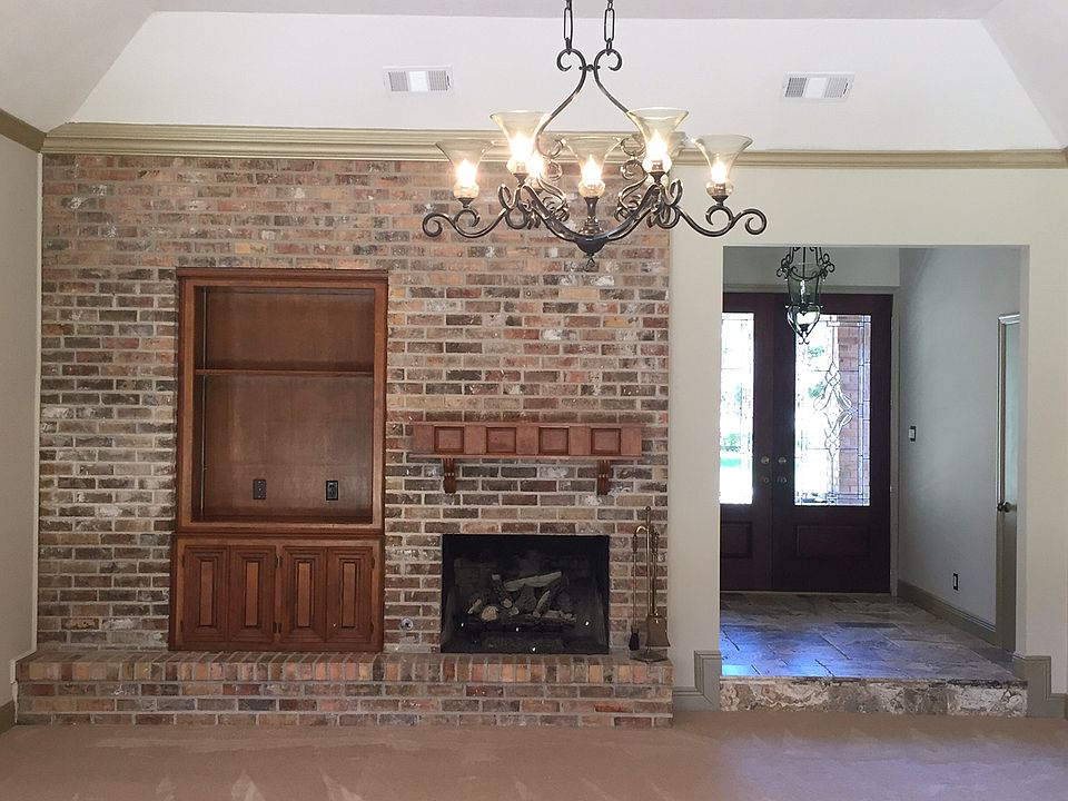 High 10' vaulted living